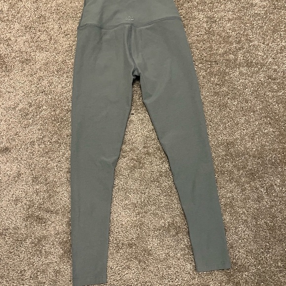 Beyond yoga Caught in the midi high waisted legging $88 small Dark tropic - Picture 8 of 12